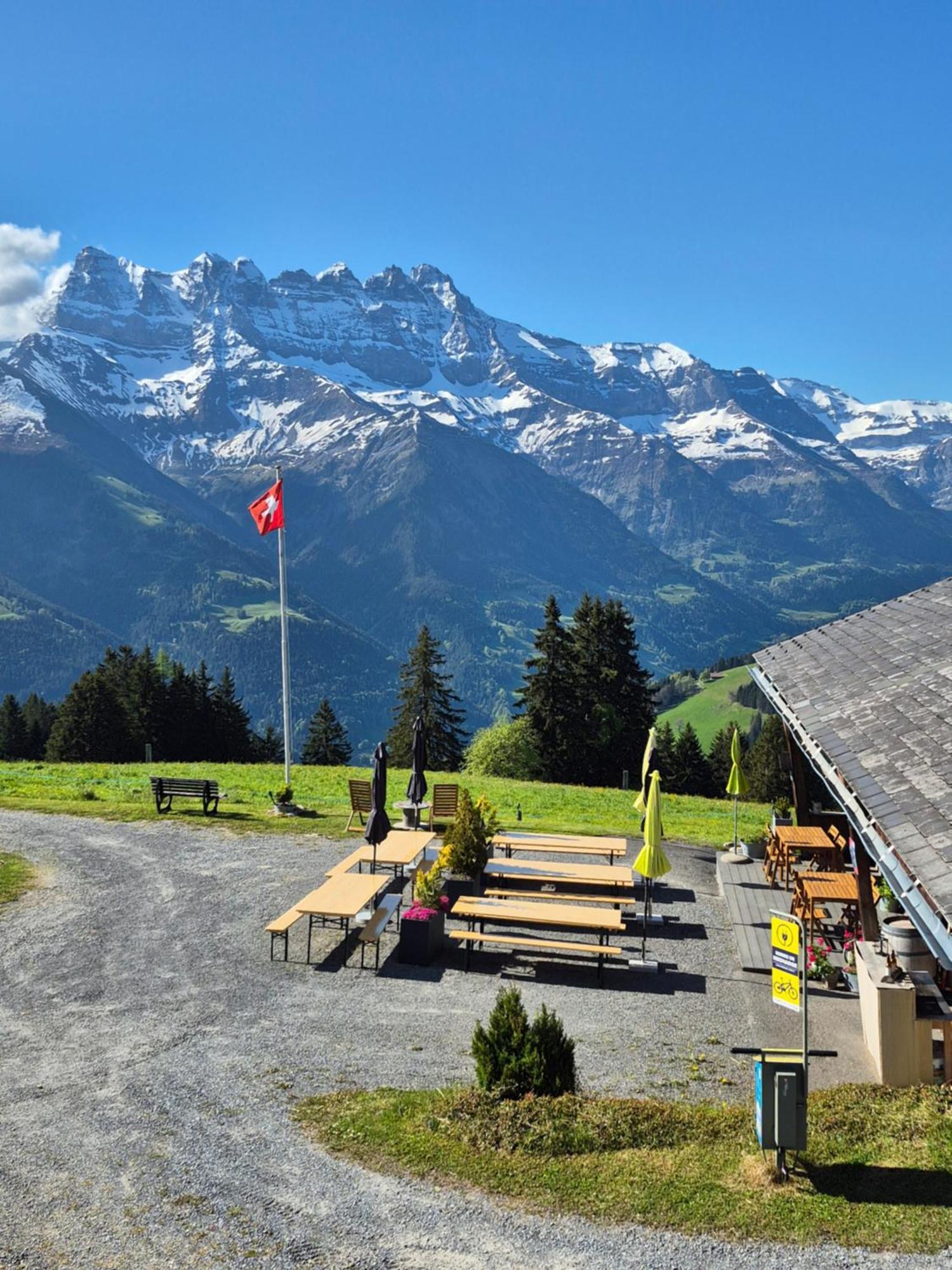 Chalet Chanso Morgins Exterior photo